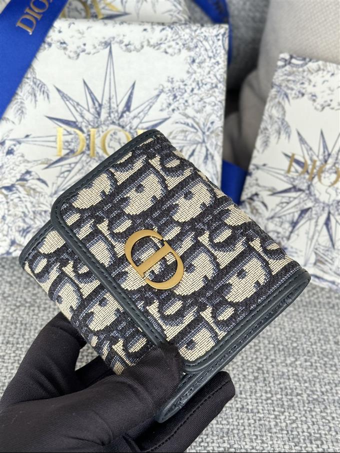 2025228Y280P182137577