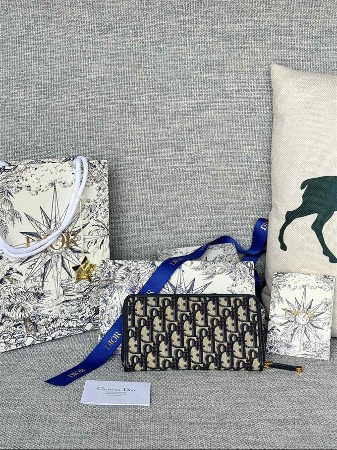 2025228Y290P182138808