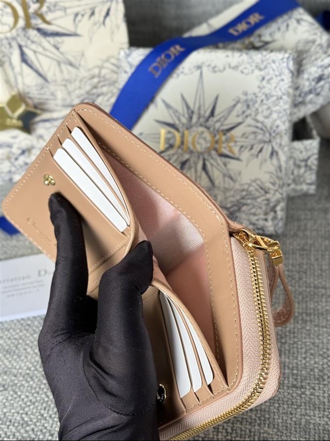 2025228Y330P203710741