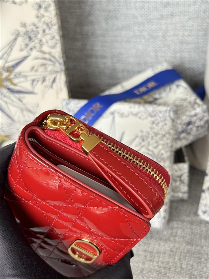 2025228Y330P203711403