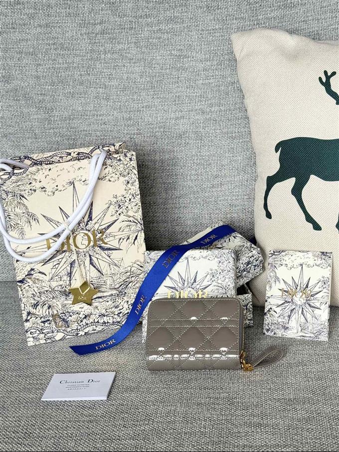 2025228Y330P20371174