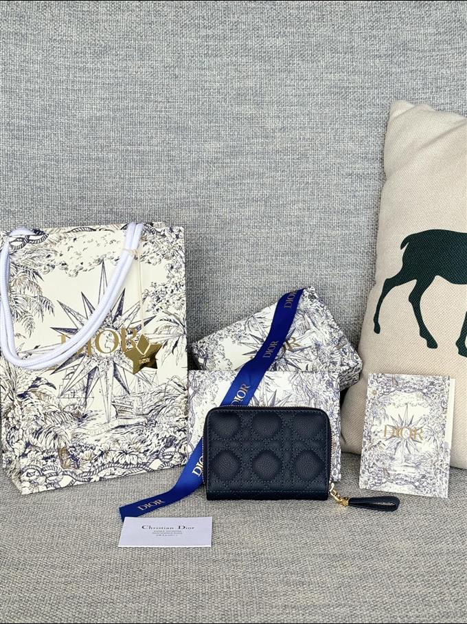 2025228Y330P203712914