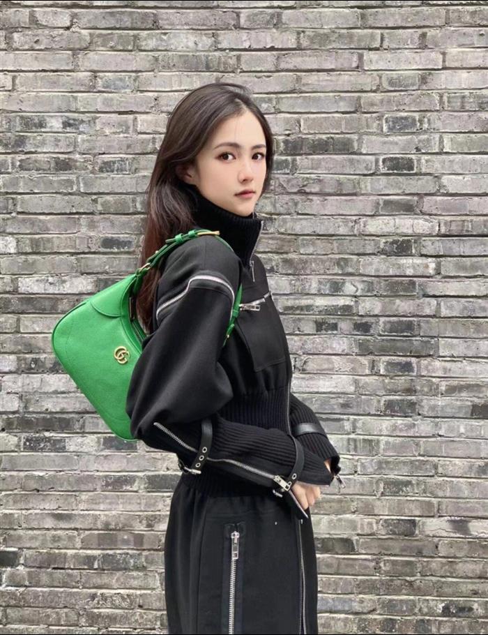 2025210C731817N202158352