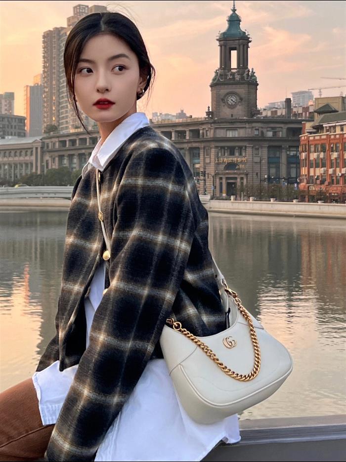 2025210C731817N202158772