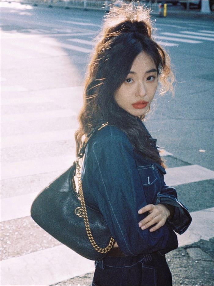 2025210C731817N202159224