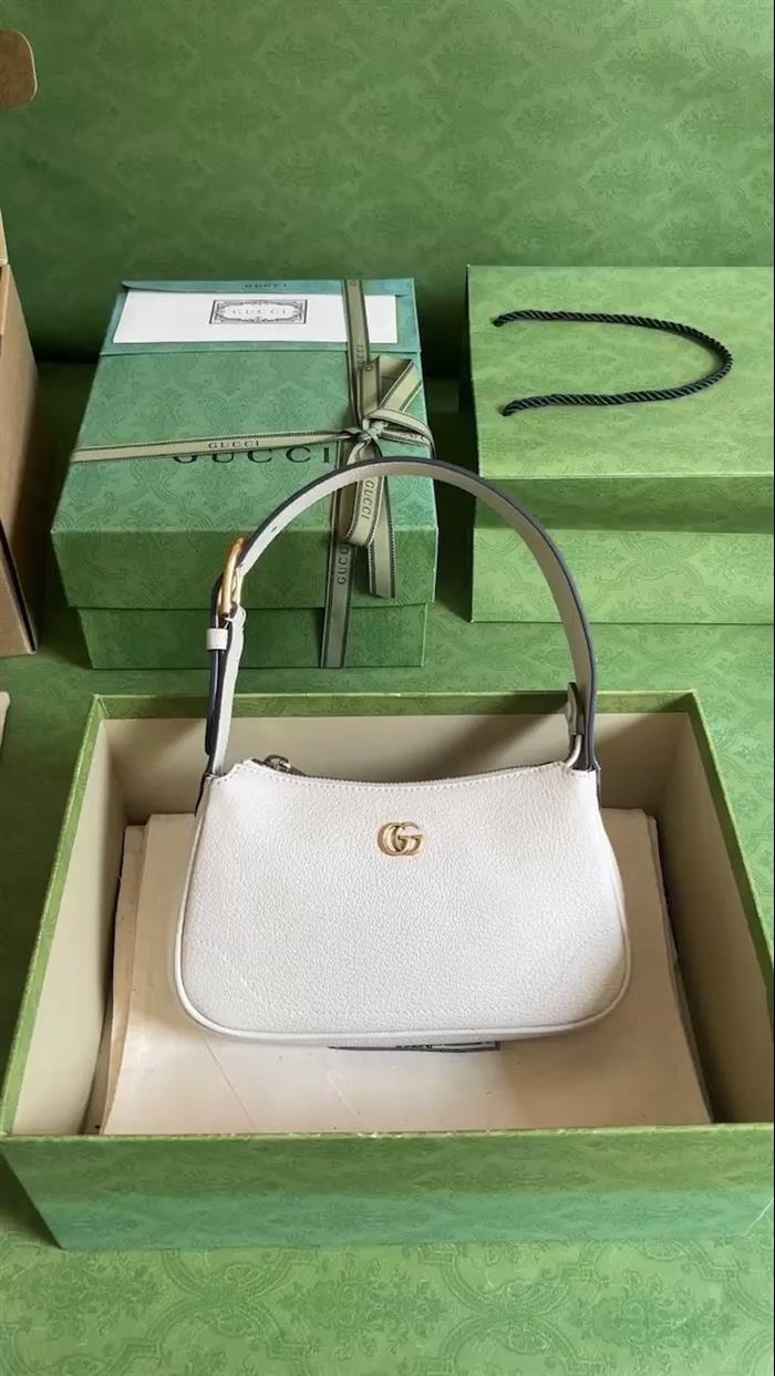 2025210C739076N202159676