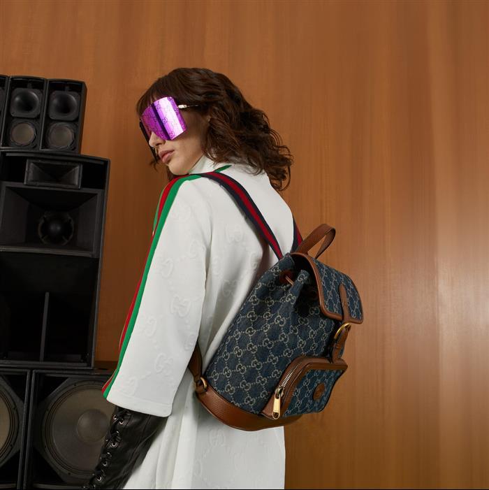 2025210C674147N201240376