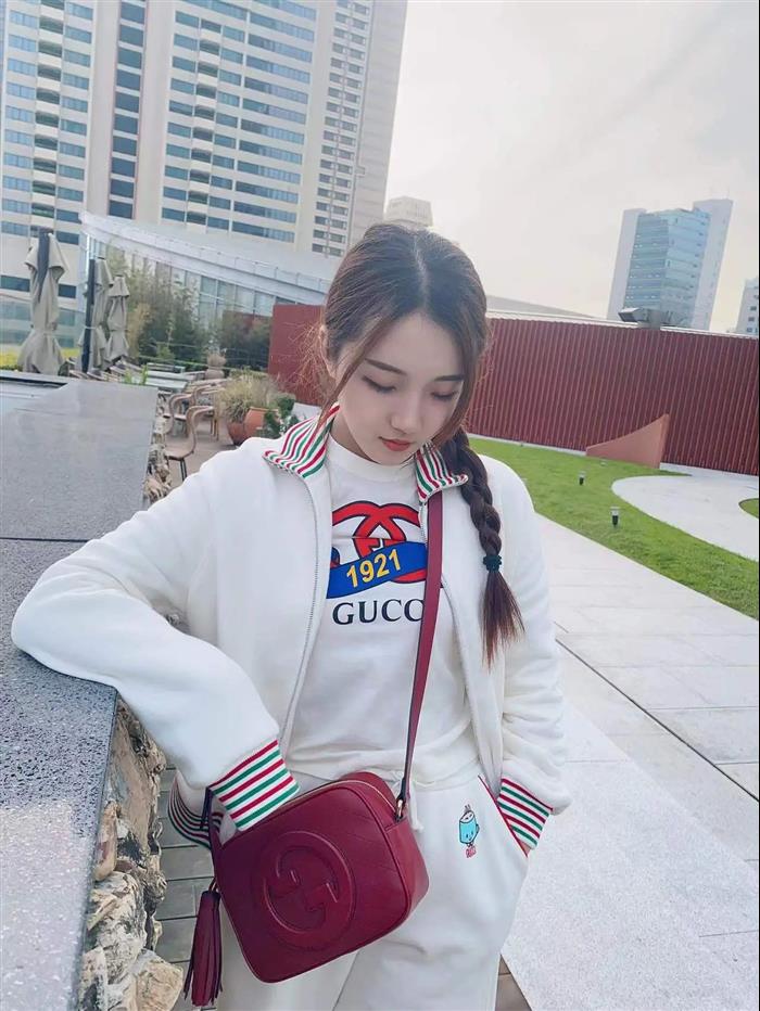 2025210C742360N202122595