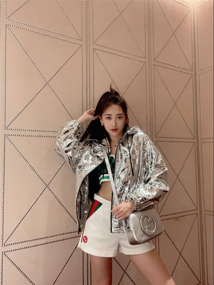 2025210C742360N20212380