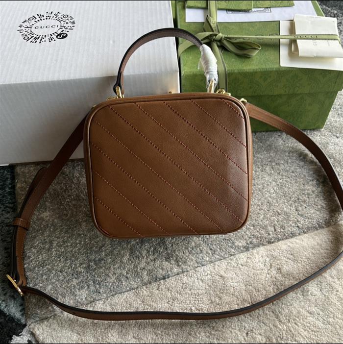 2025210C744434N202123949