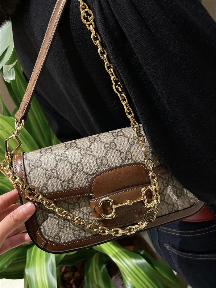 2025210C735178N201957961