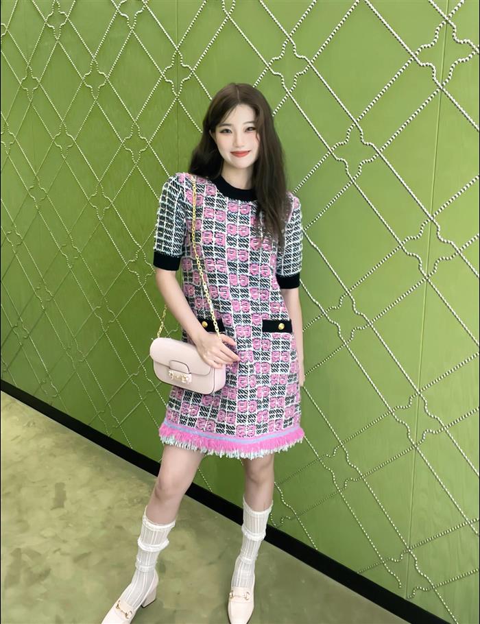 2025210C735178N201958821