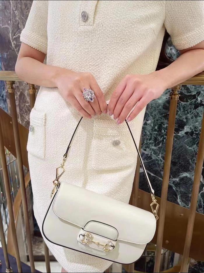 2025210C735178N201959493