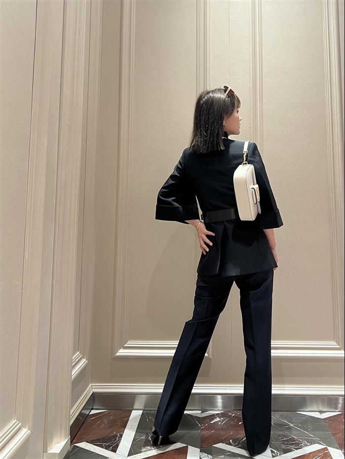 2025210C735178N20195956