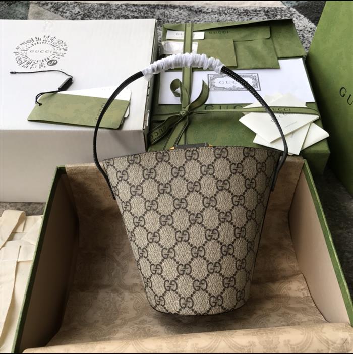 2025210C666277N203032854