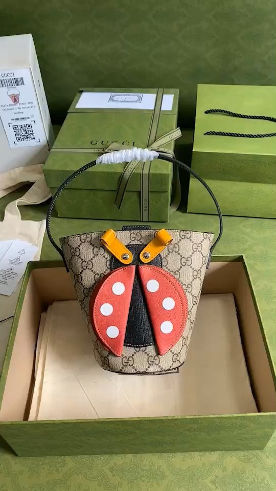 2025210C666277N203033196