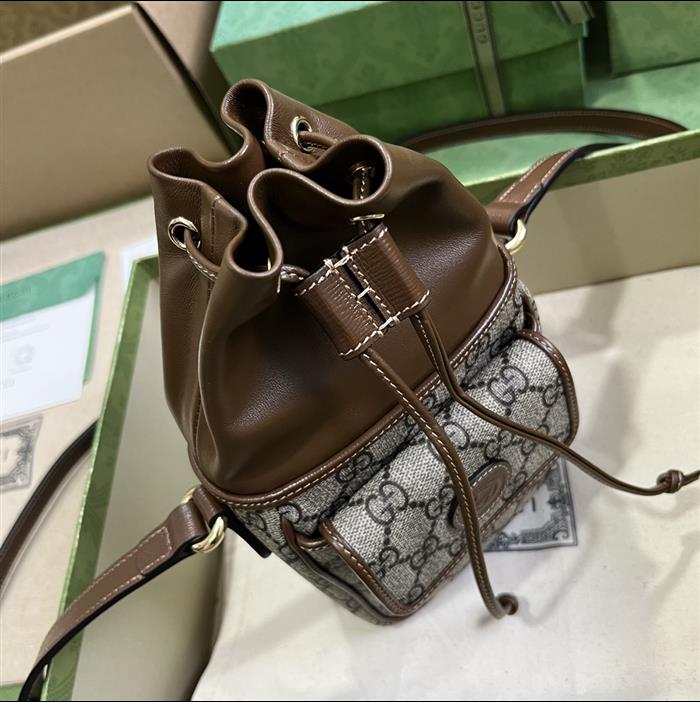 2025210C746303N201918902