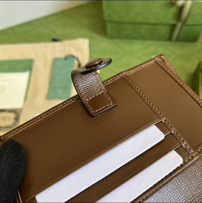 2025210C724562N201920163