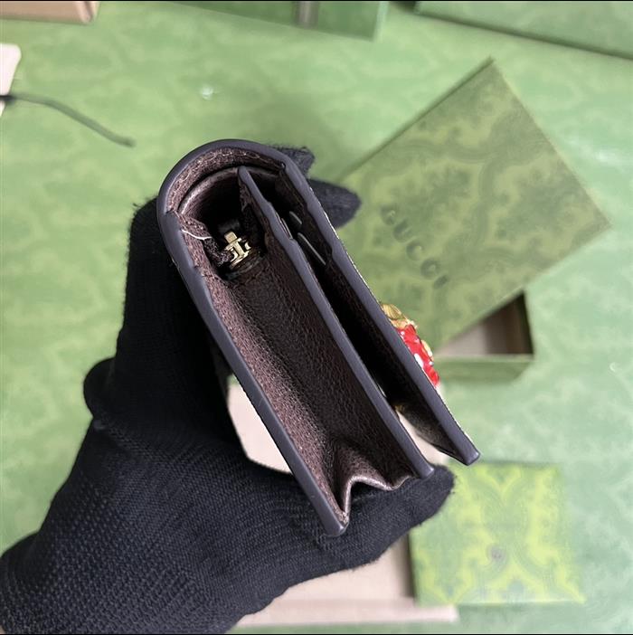 2025210C726247N201920539