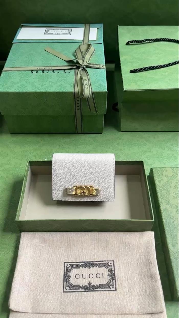 2025210C746059N201924189