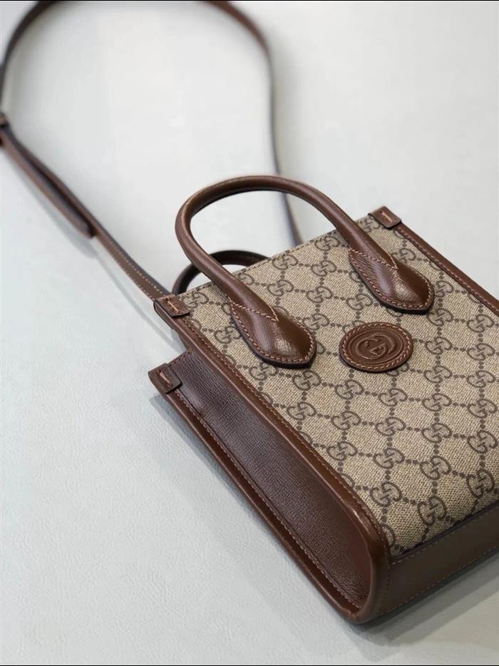 2025210C671623N201912675