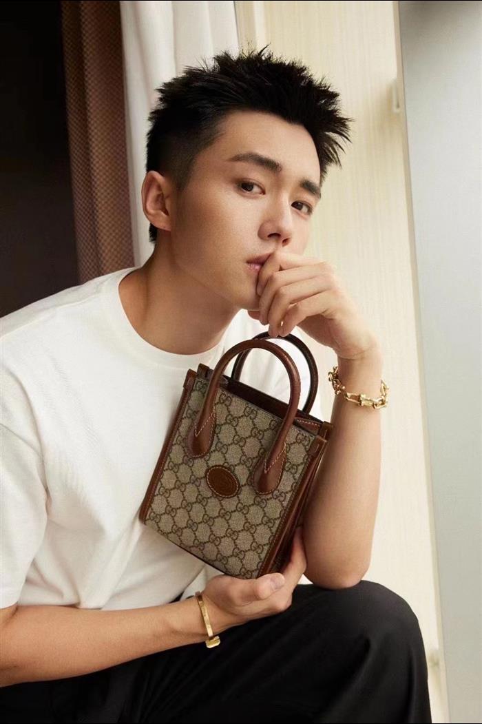 2025210C671623N201912768