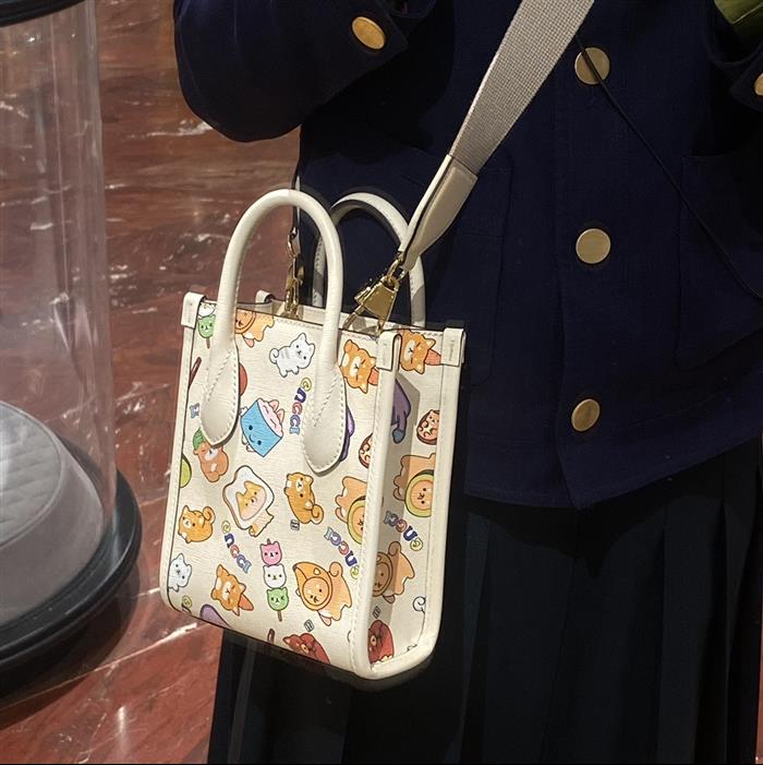 2025210C671623N201913236