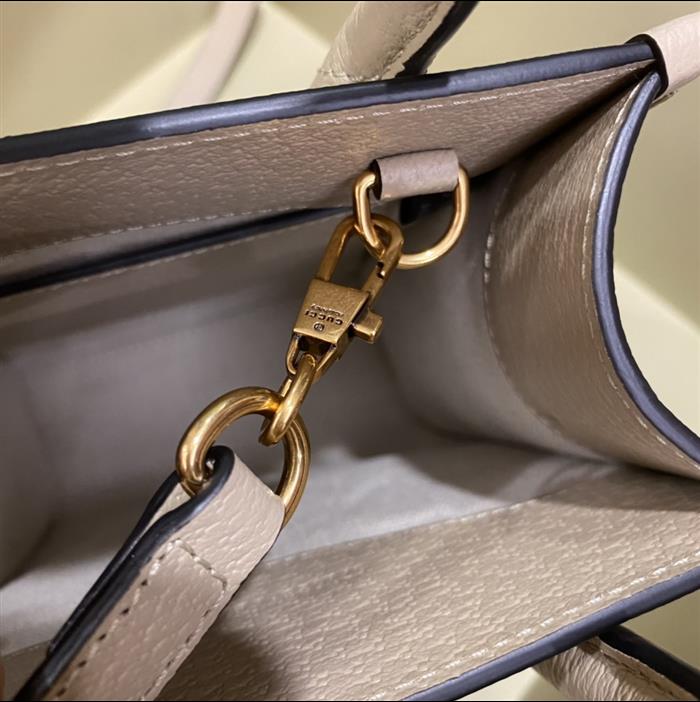 2025210C671623N201913643