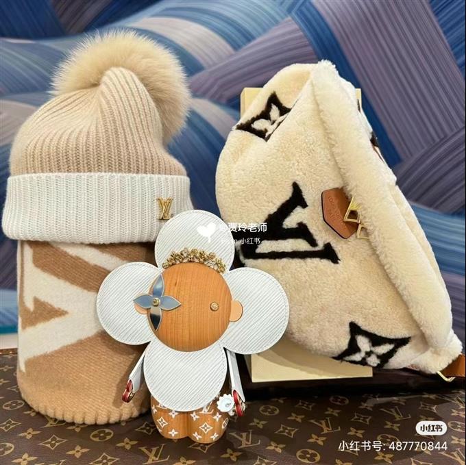 2025224M23715105353824