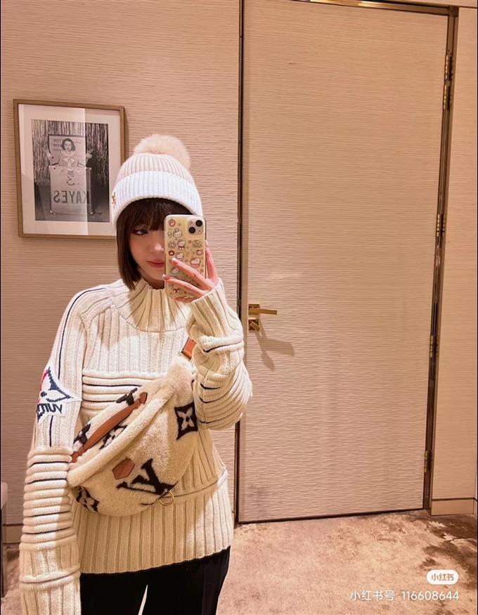 2025224M23715105353888