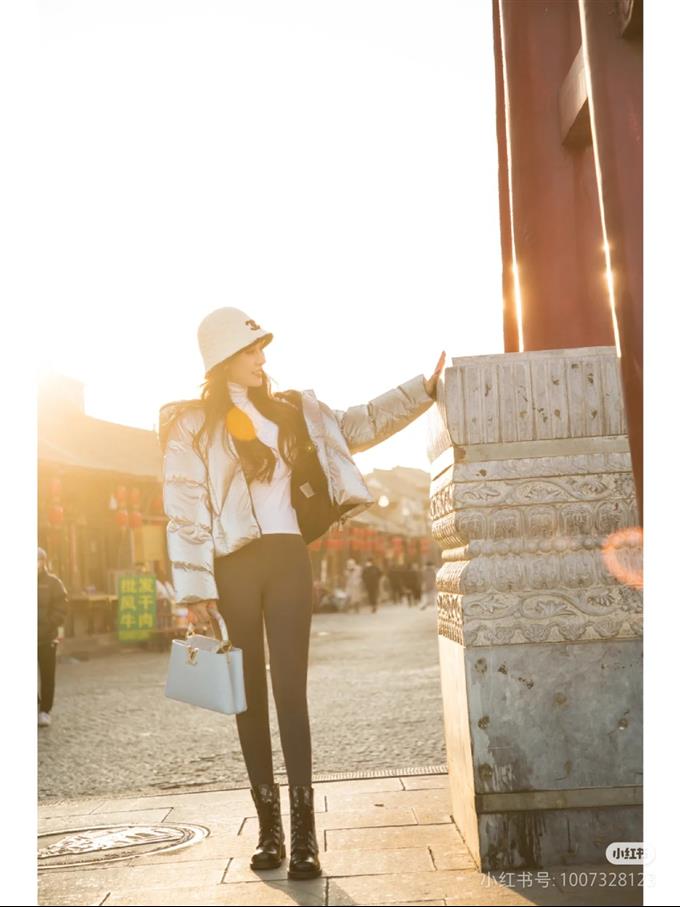 2025224M2116594840801