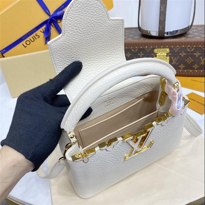 2025224M2333194843136