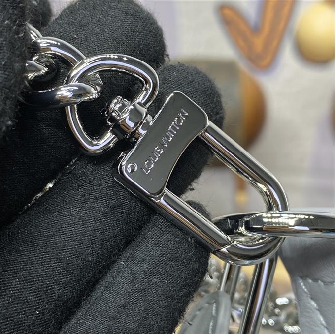 2025224M2486194515699