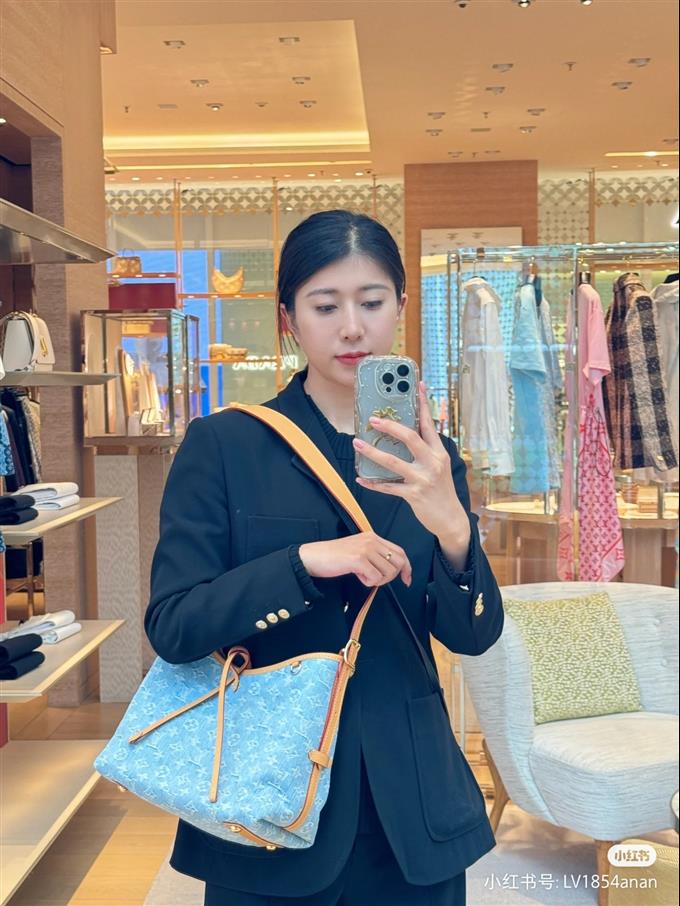 2025224M11462113238224