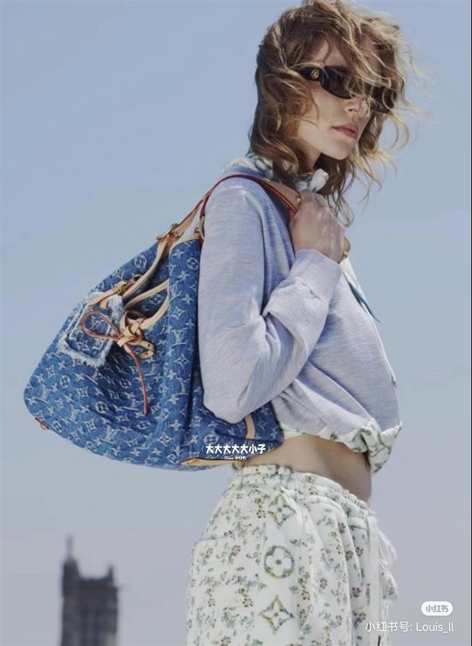 2025224M46855113235589