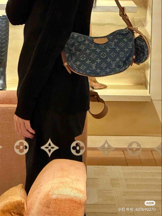 2025224M46856113236625