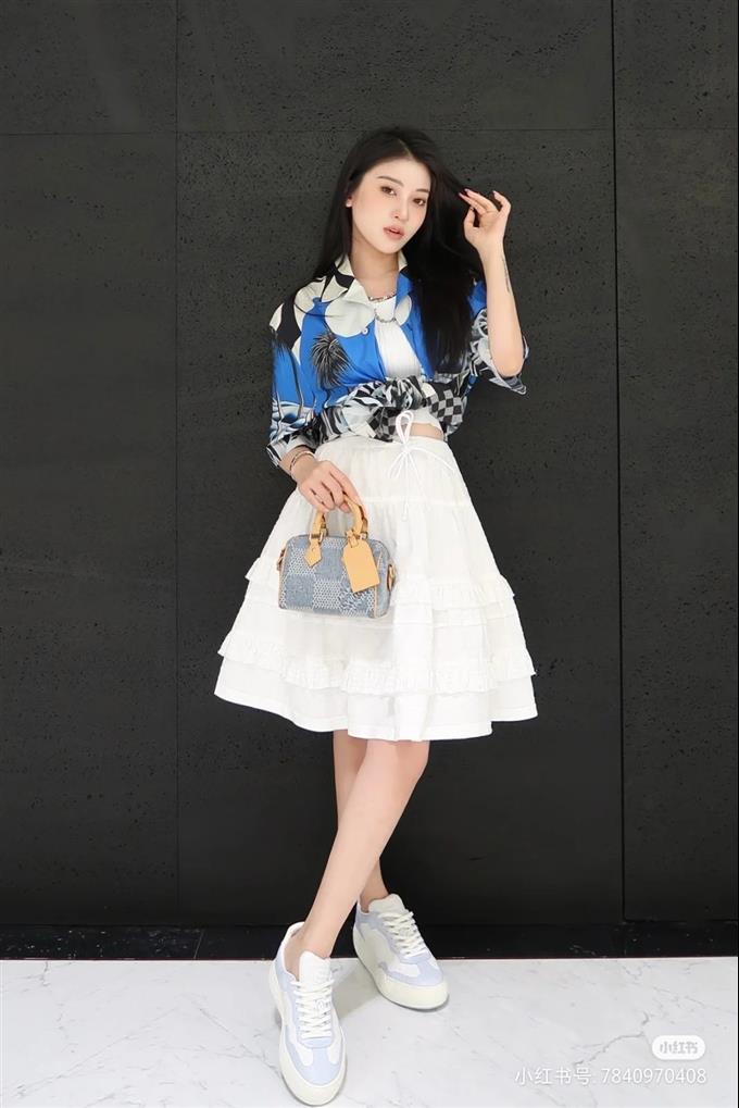 2025224N40682113236262