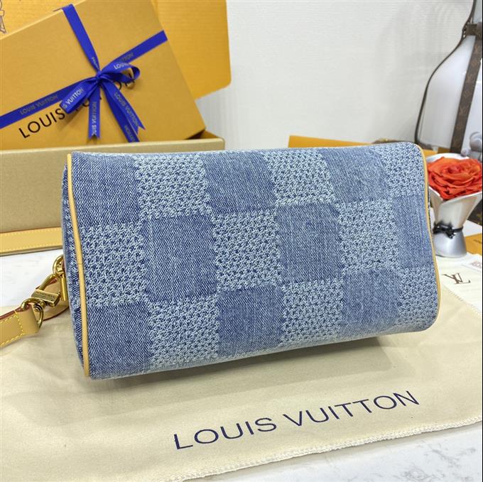 2025224N40700113233841