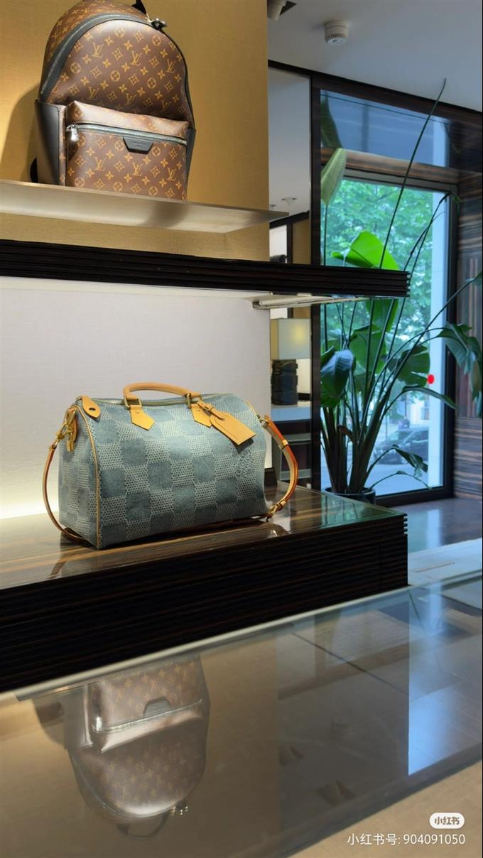 2025224N40701113234535