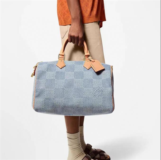 2025224N40701113234550