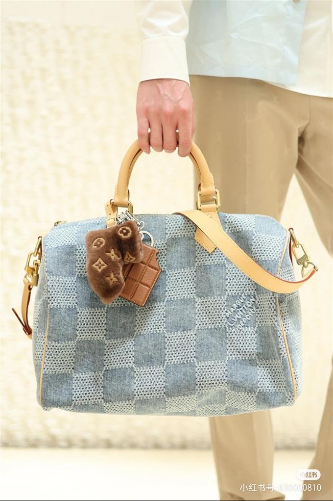 2025224N40701113239440