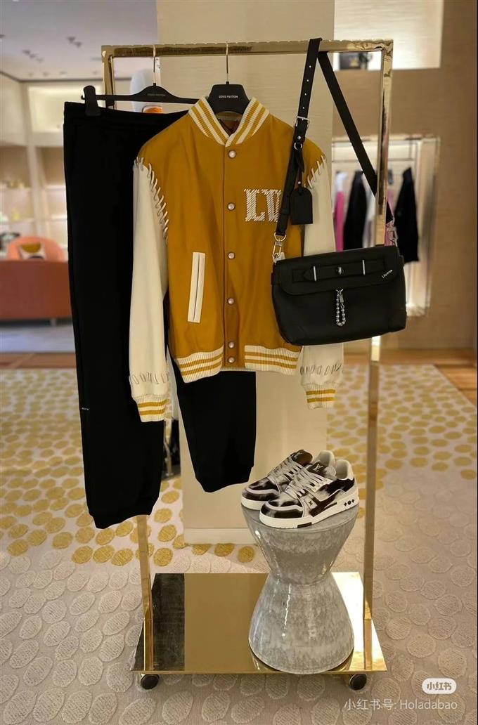 2025224M11607101741663