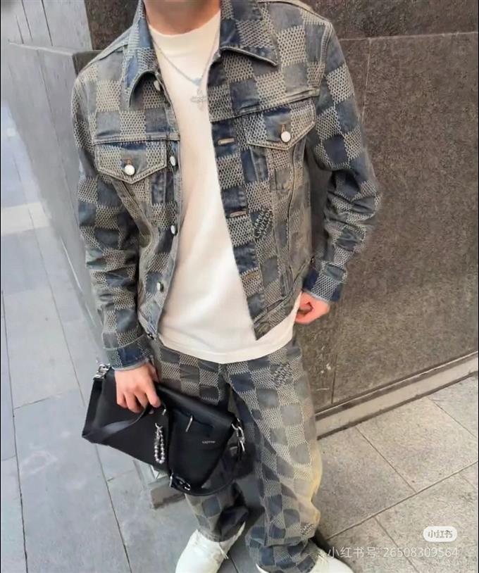 2025224M11607101747757