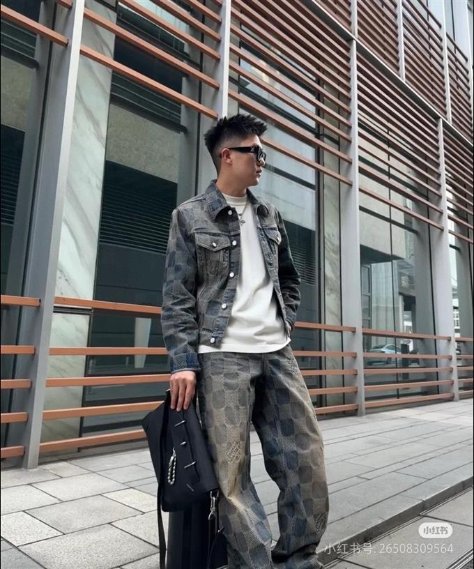 2025224M11607101747773