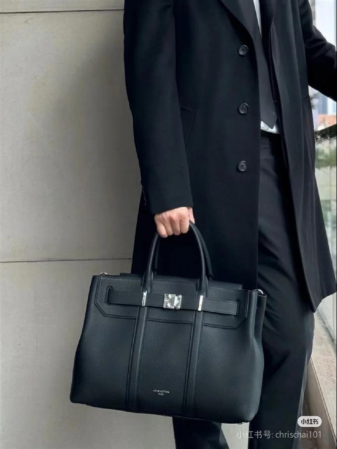 2025224M23153101743708