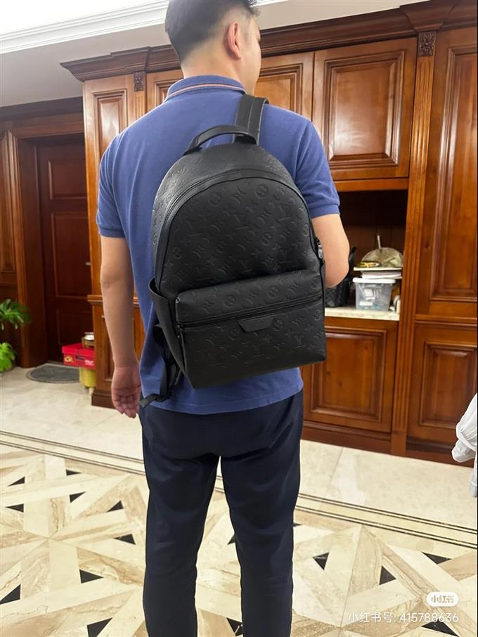 2025224M46553101736325