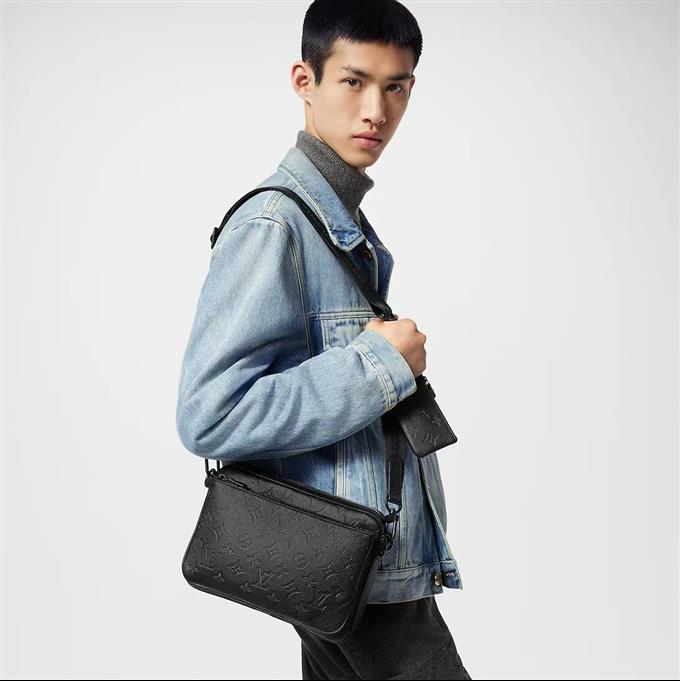 2025224M46602101744119