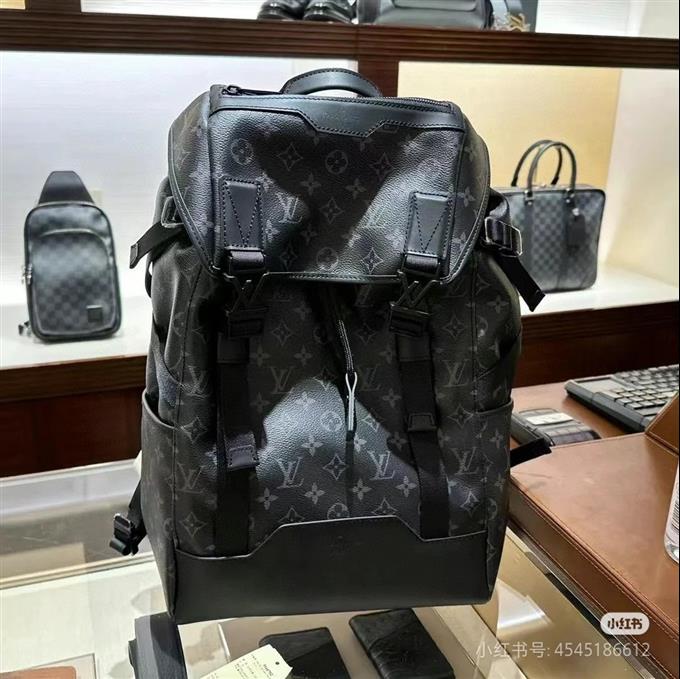 2025224M46792101749632