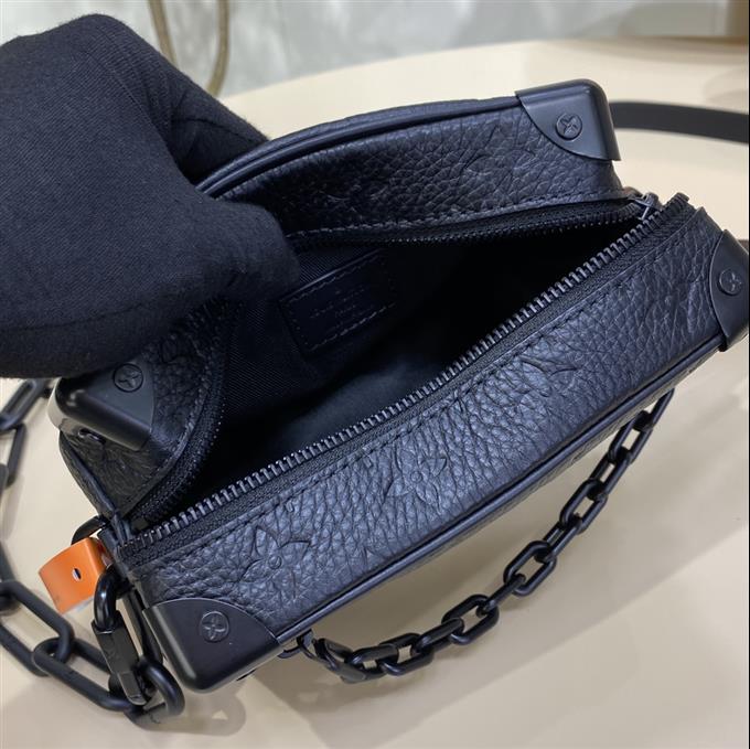 2025224M55702101725944