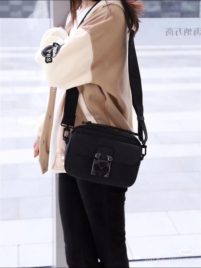 2025224M58489101739200